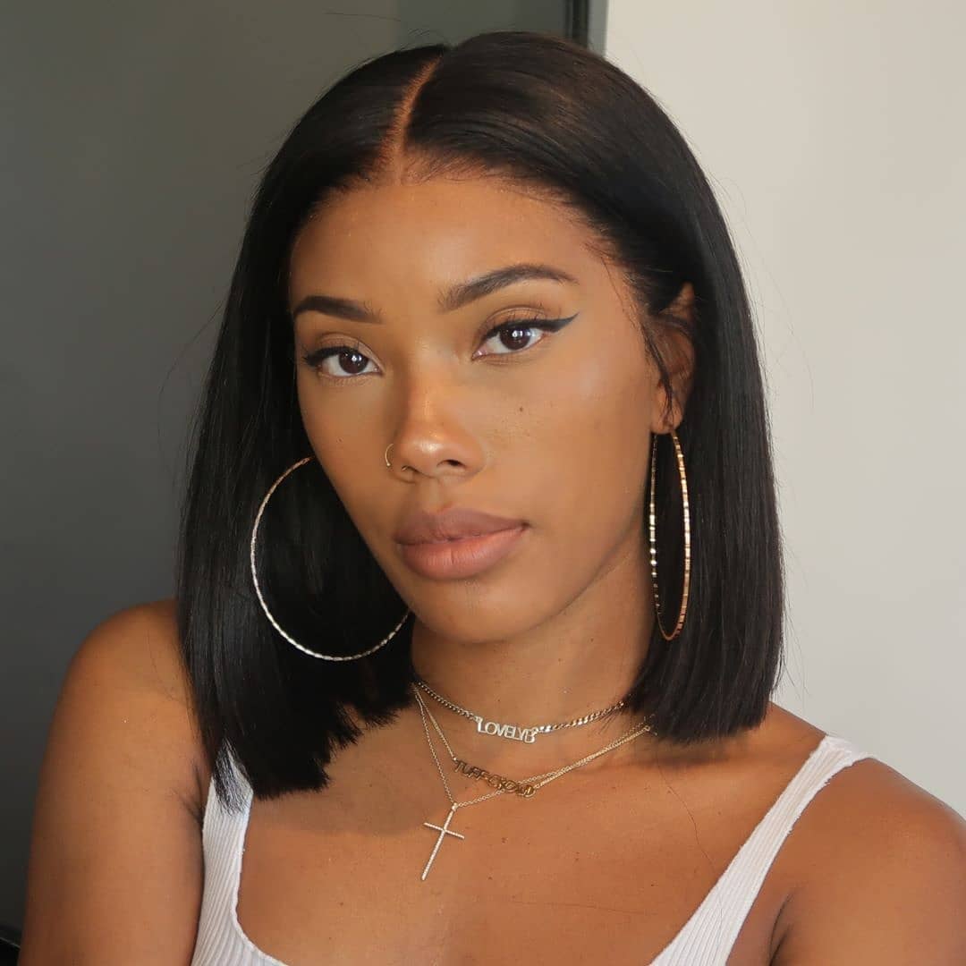 Human Hair 13x6 Swiss Lace Bob Wig Middle Part 180% Density